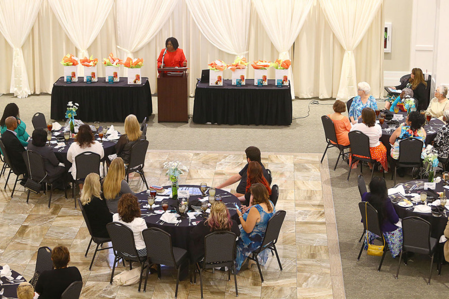 Luncheon Celebrating Women in Business LCR